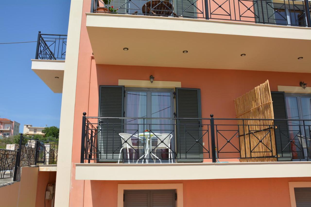 Lotus Sea View Apartments Lixoúri Eksteriør bilde